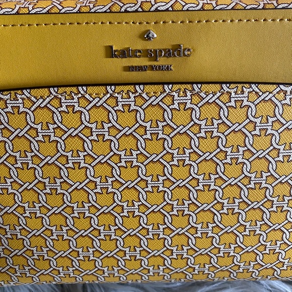 Kate Spade Link Camera Bag - Picture 4 of 8